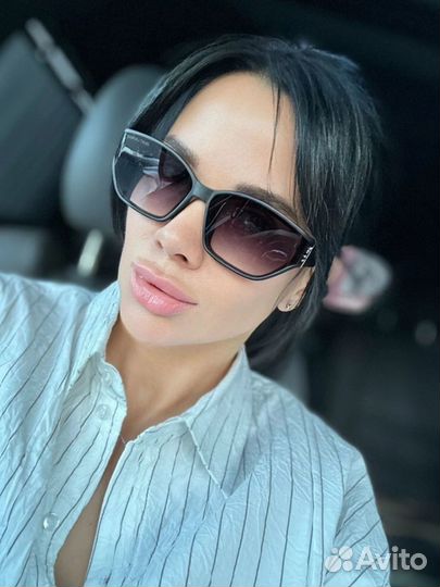 Солнцезащитные очки saint laurent