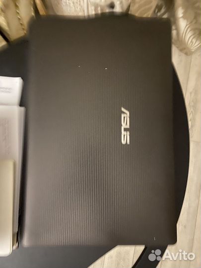 Ноутбук asus