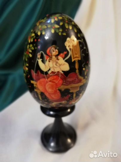 Яйцо из дерева