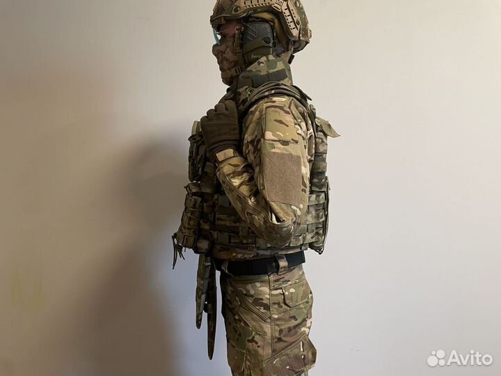 Плитник с модулями и подсумками фсб