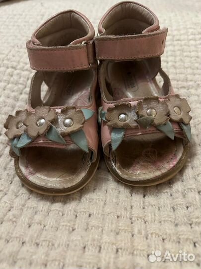 Босоножки детские 23р