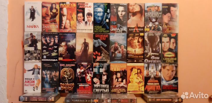Видеокассеты: боевики катастрофы мелодрамы комедии