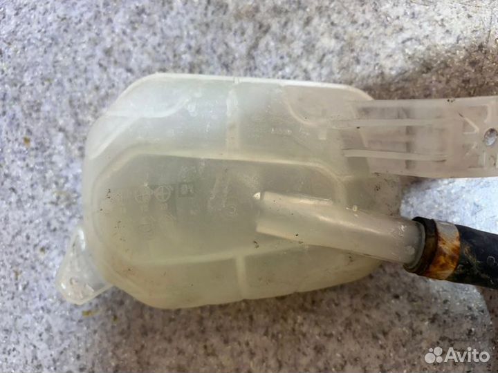 Бачок расширительный Kia K5 DL3 G4NM 2021