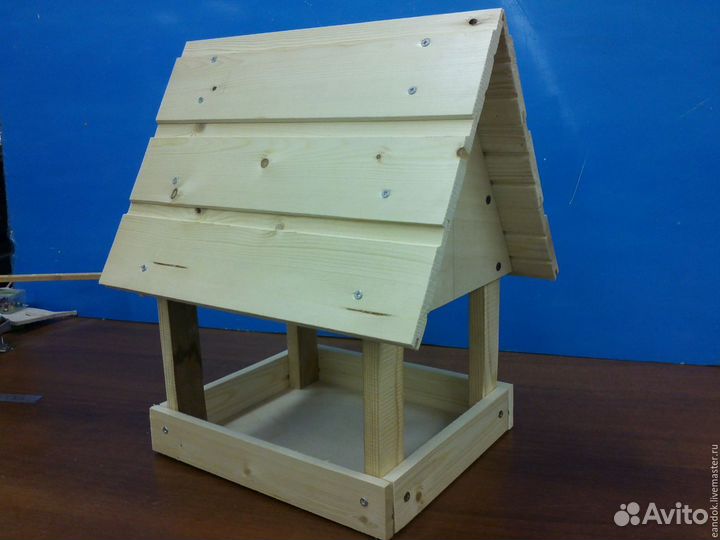 Кормушка для птиц