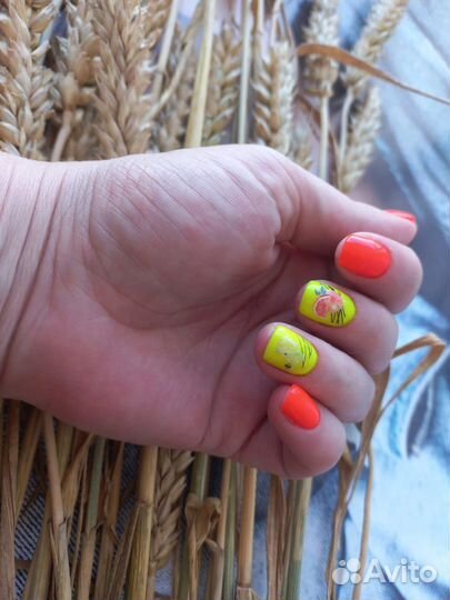 Маникюр и педикюр