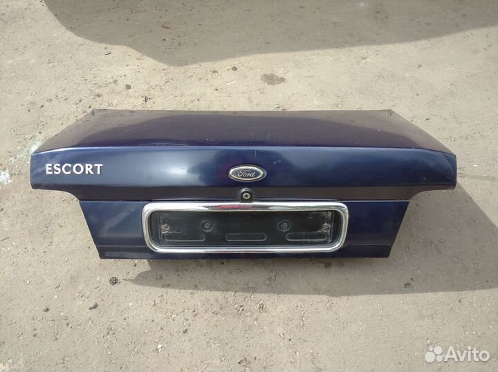 Крышка багажника Ford Escort 1995-2000