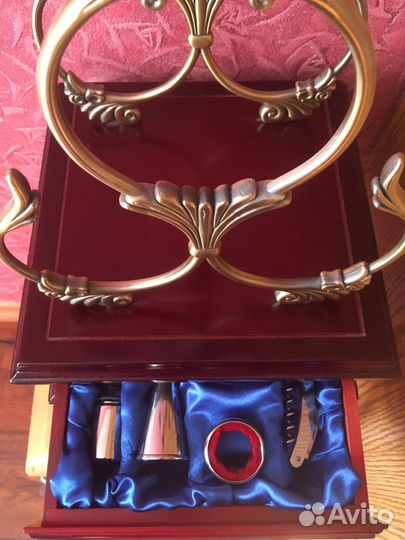 Подставка для винных бутылок