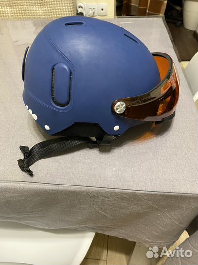 Горнолыжный шлем