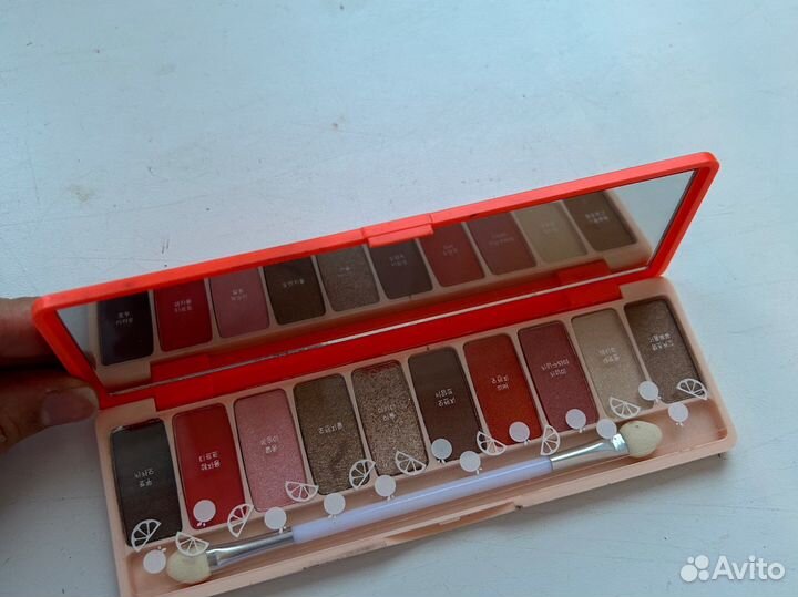 Палетка теней novo