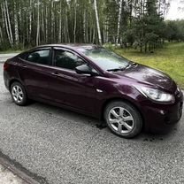 Hyundai Solaris 1.6 AT, 2012, 143 000 км, с пробегом, цена 890 000 руб.