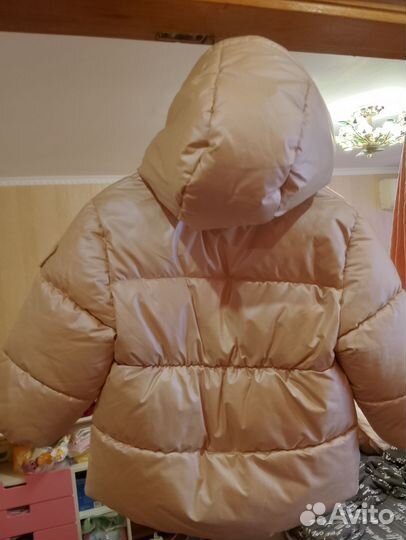 Курточки-ветровки