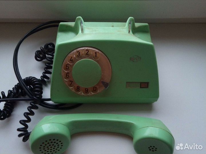 Старый телефон