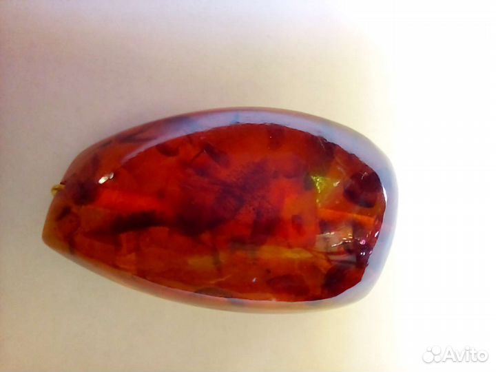 Винтажные броши из янтаря