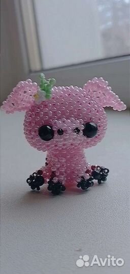 Свинка из бисера