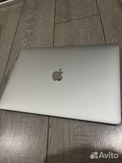 MacBook pro 13 A1706 (touch bar)