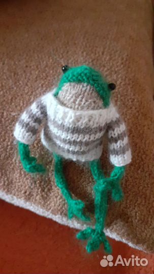 Лягушки вязаные