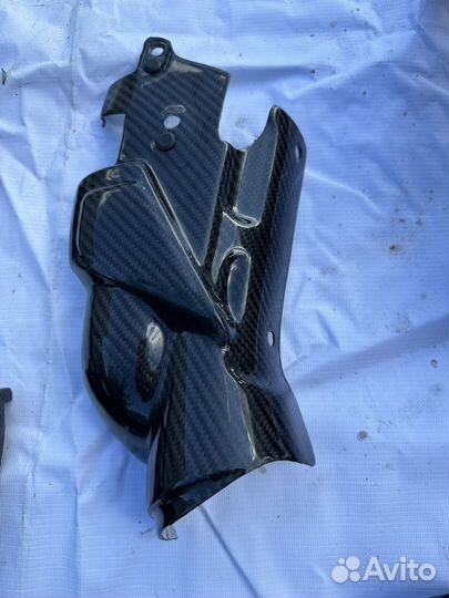 Карбон yamaha r 1 09-14 год