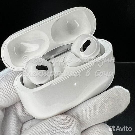 AirPods Pro премиум шумоподавление