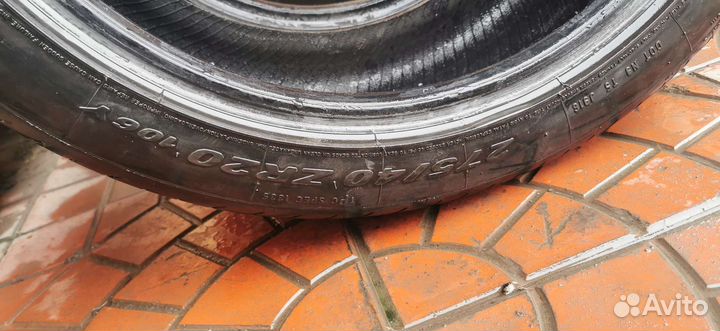 Pirelli P Zero 275/40 R20