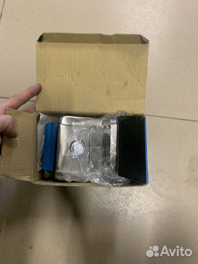 Замок дверной