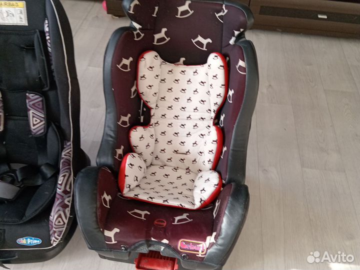Автомобильные кресло