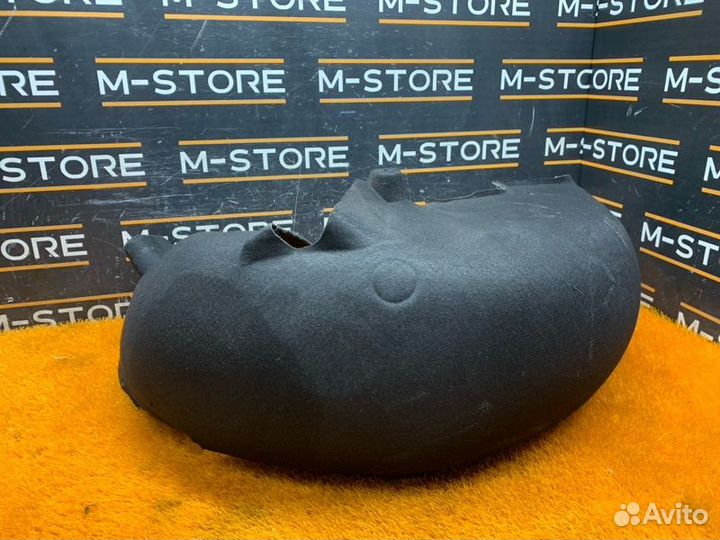 Подкрылок задний правый Mercedes-Benz C-Class W203