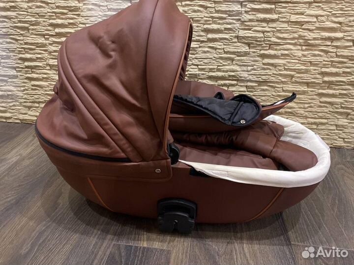 Коляска Verdi Futuro 3 в 1