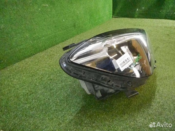 Фара правая Mercedes-Benz CLA-Class