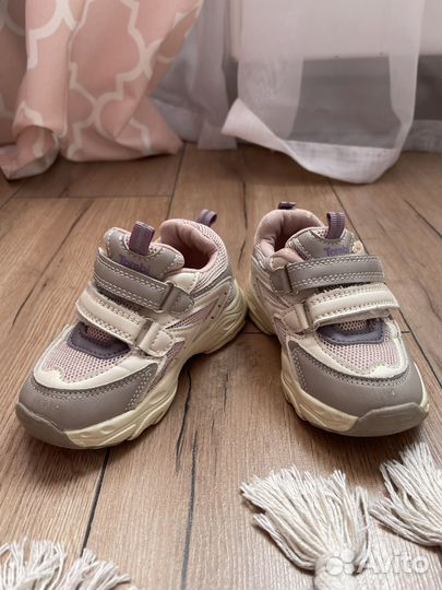 Кроссовки для девочки 25 размер