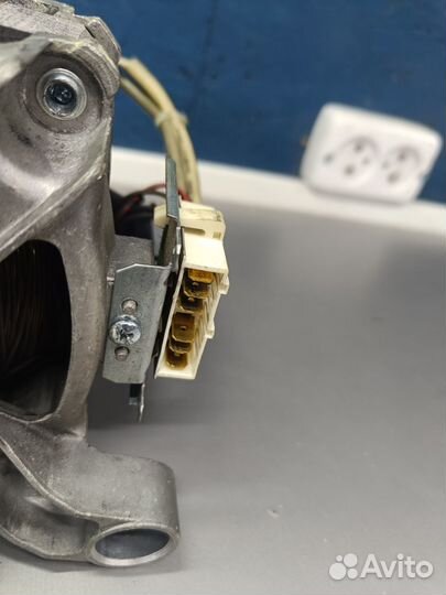 Двигатель indesit hxgp1L.51 16002657601