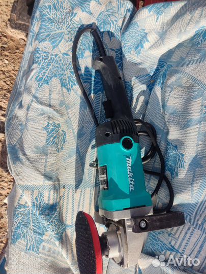 Машинка Makita для полировки авто