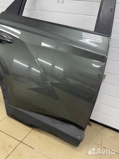 Задняя правая дверь Hyundai Tucson NX4