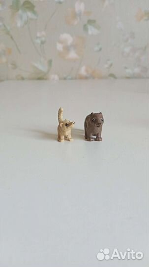 Игрушка из киндер сюрприза