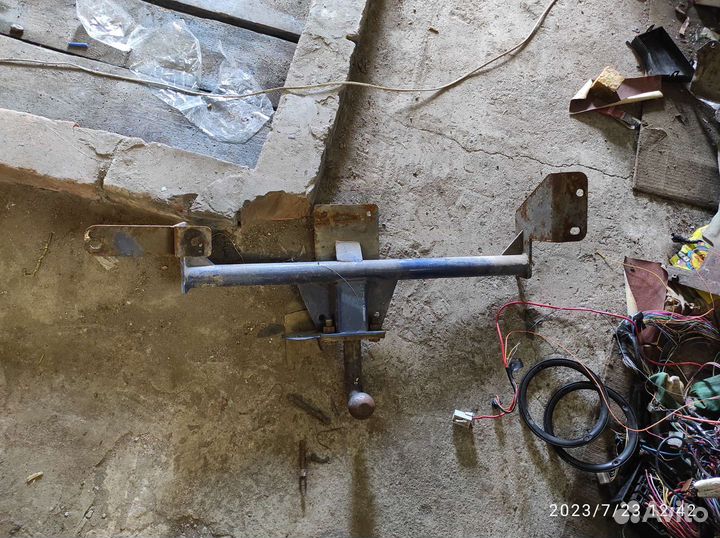 Фаркоп на ваз 2110