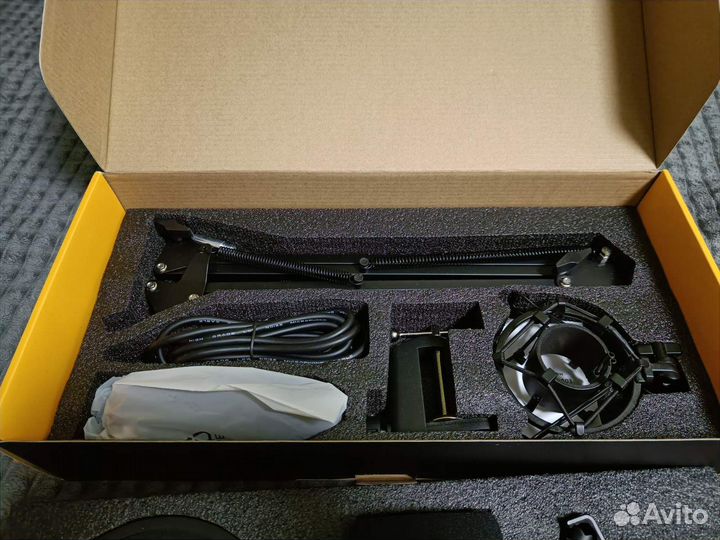 Микрофон Maono