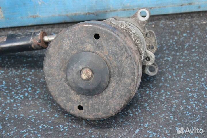 Натяжитель ремня грм Mercedes-Benz E-Class (Мерсед