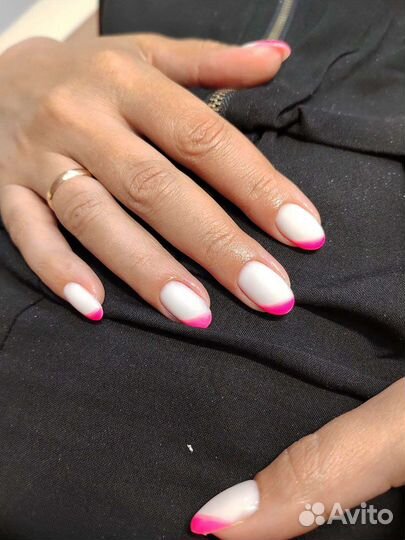 Маникюр и педикюр