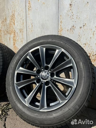 Bridgestone Blizzak LM-001 225/55 R17 H