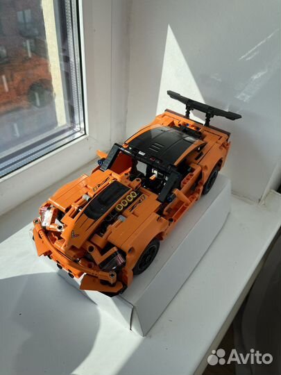 Lego Technic Chevrolet Corvette 42093