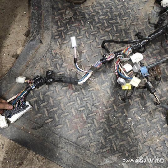 Коса двс Toyota Corolla 151 1ZR 2011