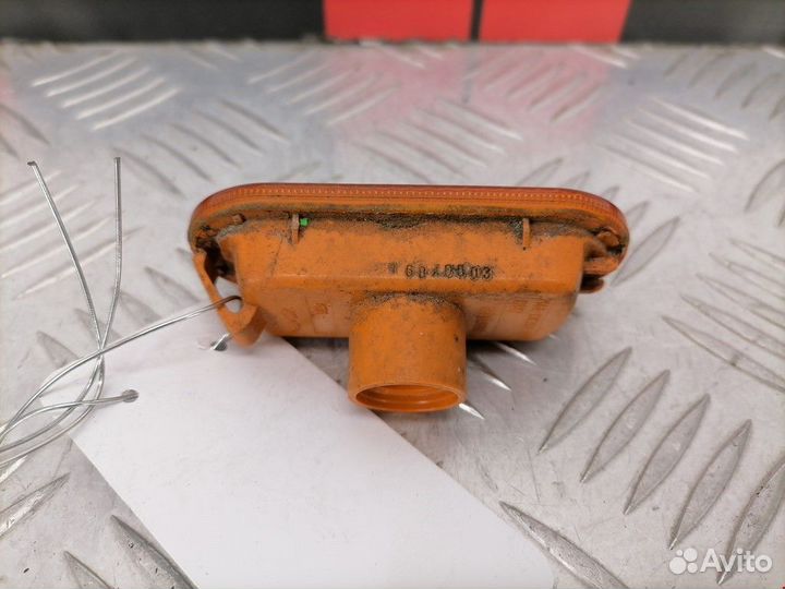 Повторитель передний левый Ford Fusion 2005