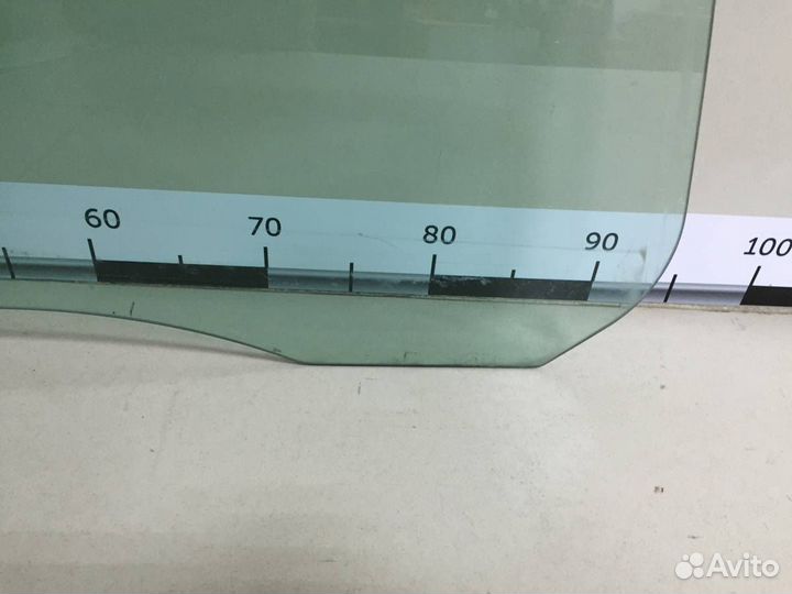 Стекло двери передней правой Ford Focus 2 DA 2005