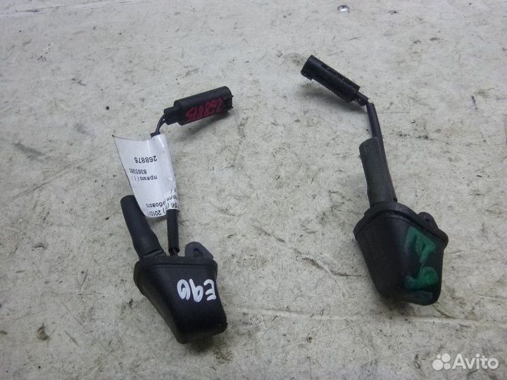 Форсунка омывателя лобового стекла BMW E90/E91 200