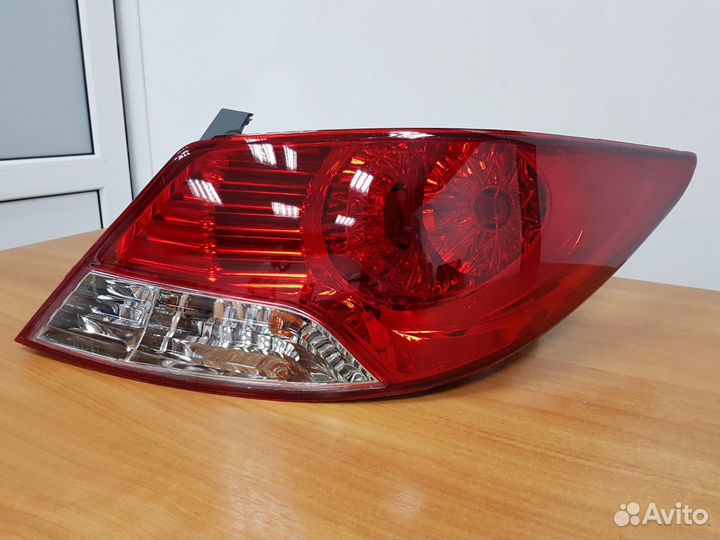 Фонарь задний в крыло Хендай Солярис 10-14