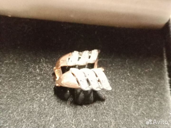 Золотые серьги