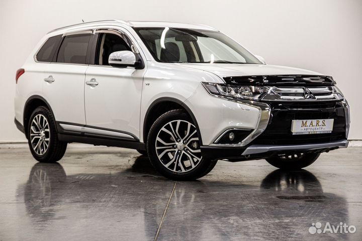 Mitsubishi Outlander 3.0 AT, 2015, 147 000 км