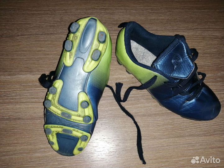 Футбольные бутсы р.32