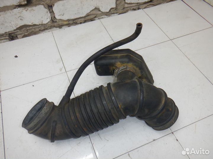 Патрубок воздушного фильтра Mitsubishi Space Star