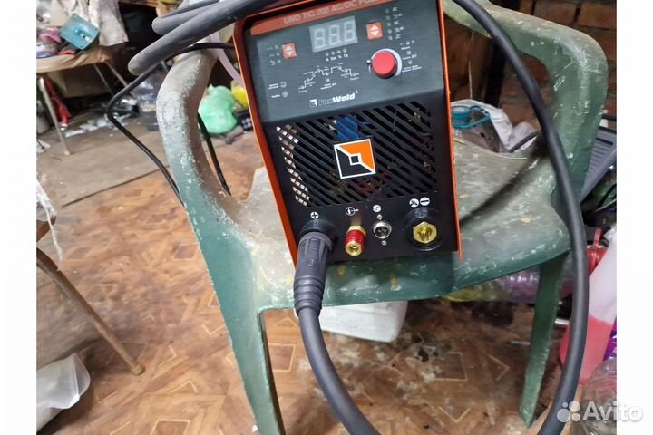 Сварочный Аргон Foxweld uno TIG 200 AC/DC pulse