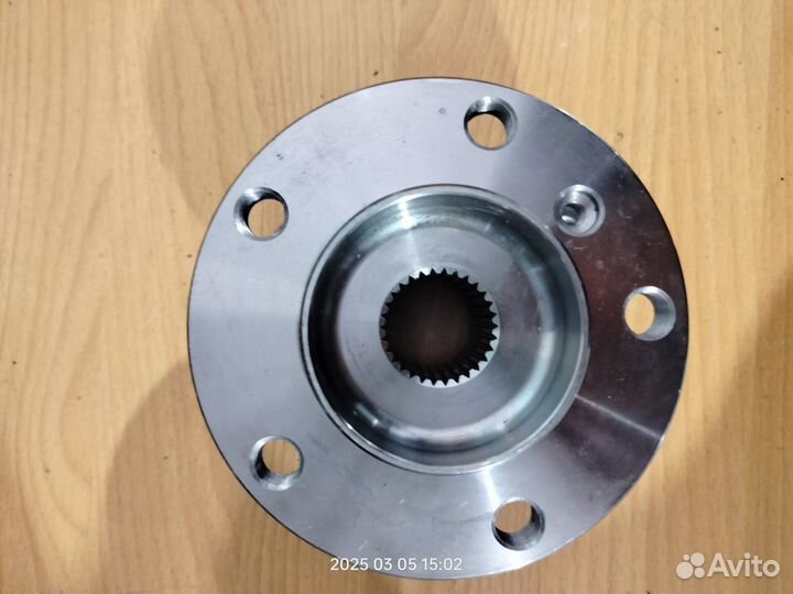 Ступица передняя BMW X5 E70